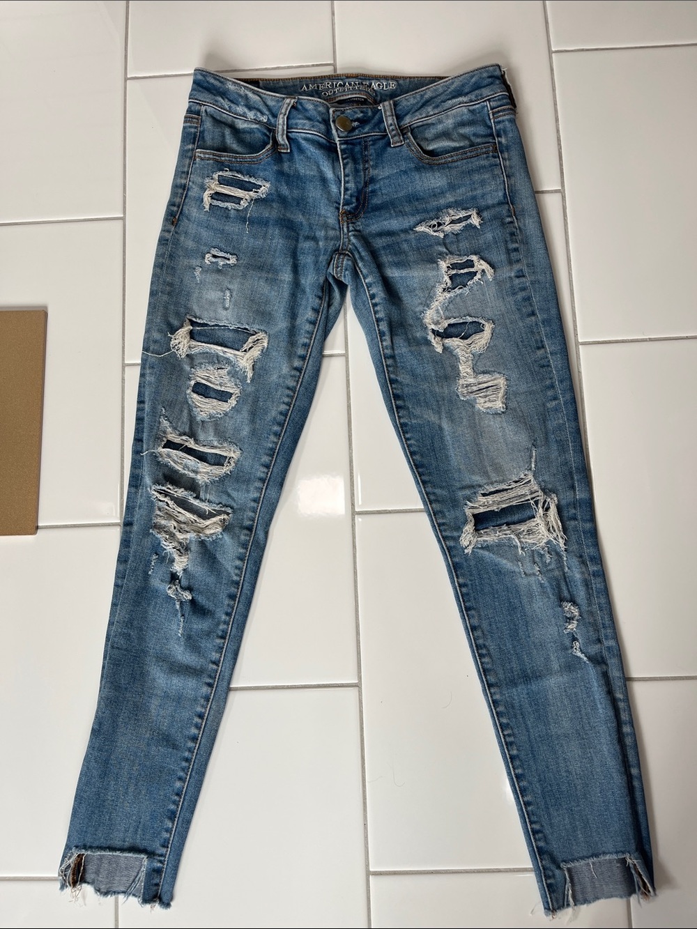 American Eagle Outfitters Women's Distressed Jegging Jeans